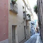 La Corte Di Ibla 게스트하우스 4*