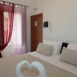La Corte Di Ibla 게스트하우스 4*