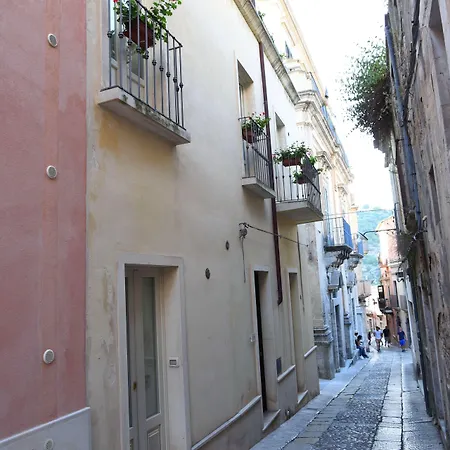 La Corte Di Ibla Gasthuis 4*