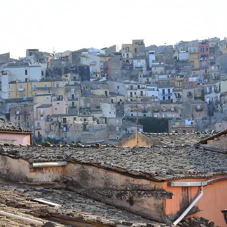 게스트하우스 La Corte Di Ibla 4*