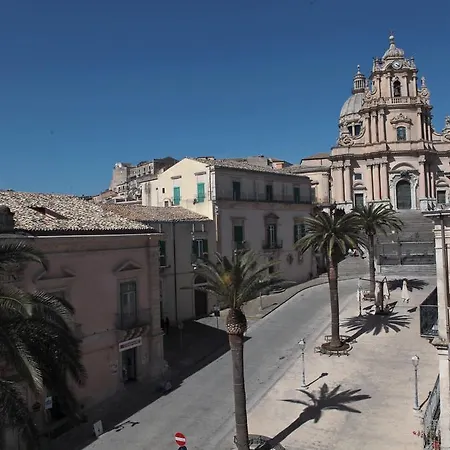 La Corte Di Ibla 2*